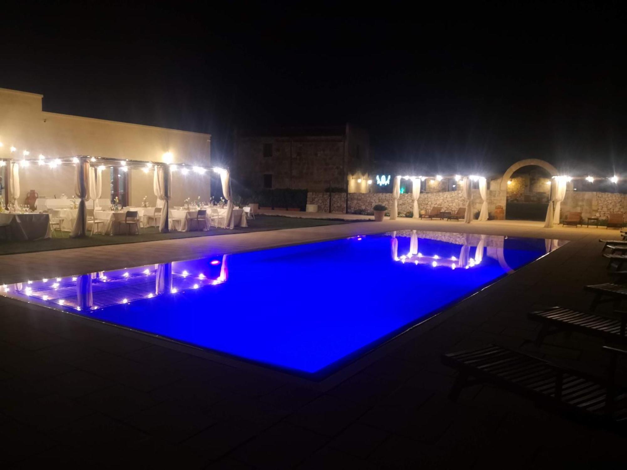 Agriturismo Masseria Quaremme 卡尔皮尼亚诺萨伦蒂诺 外观 照片