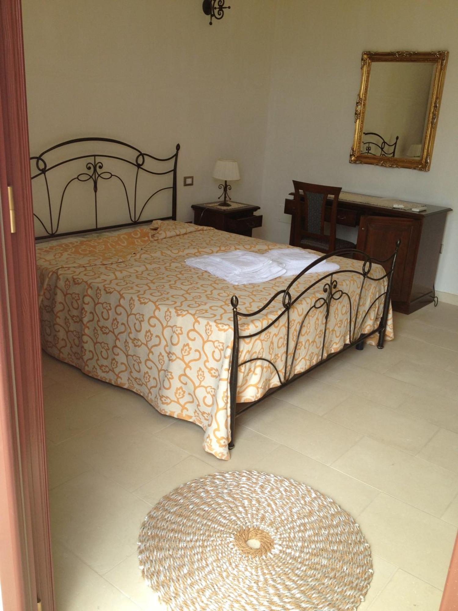 Agriturismo Masseria Quaremme 卡尔皮尼亚诺萨伦蒂诺 客房 照片