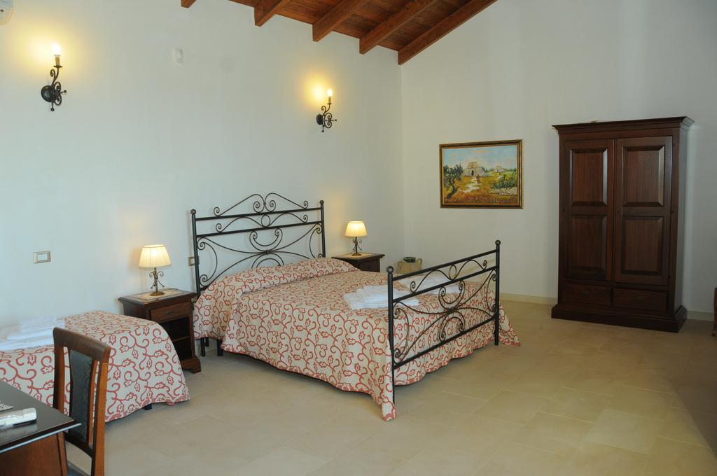 Agriturismo Masseria Quaremme 卡尔皮尼亚诺萨伦蒂诺 客房 照片