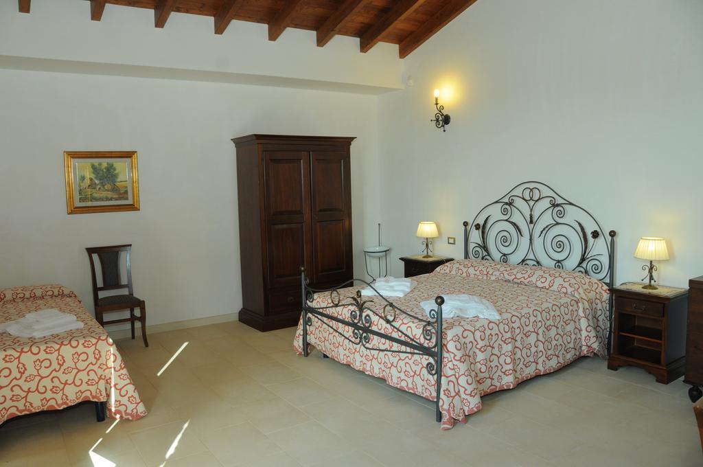 Agriturismo Masseria Quaremme 卡尔皮尼亚诺萨伦蒂诺 客房 照片
